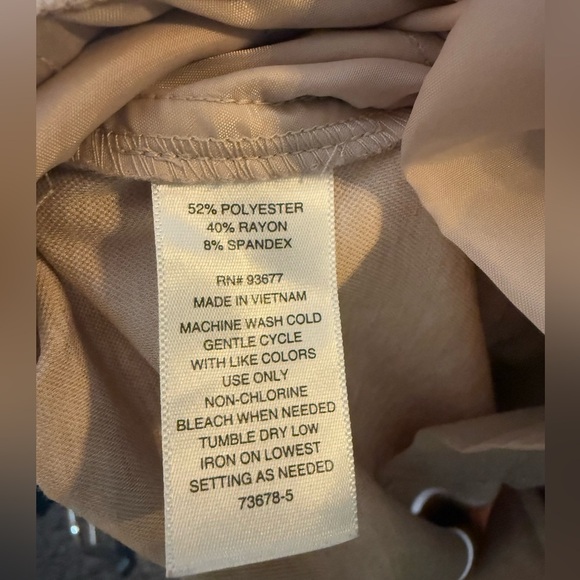 Worthington Belted Ponte Paper Bag pants Tan size XXL
Wide leg - Picture 5 of 5